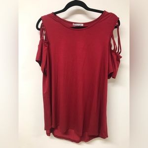 Women round neck burgundy cold shoulder top